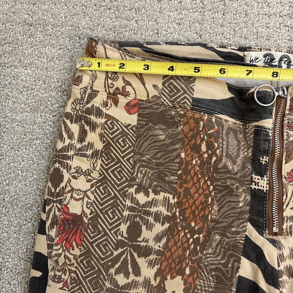 Free People Women Jungle Printed Jett Low Rise Flare Jeans Stretch Size 30/29 - Picture 4 of 8